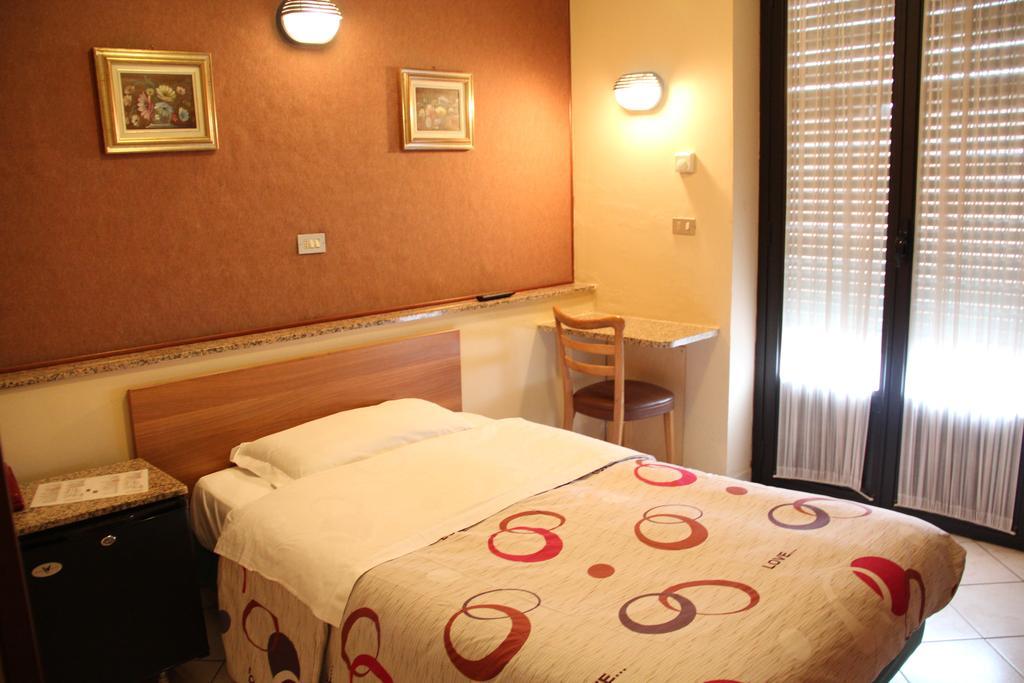Hotel Persico 2*